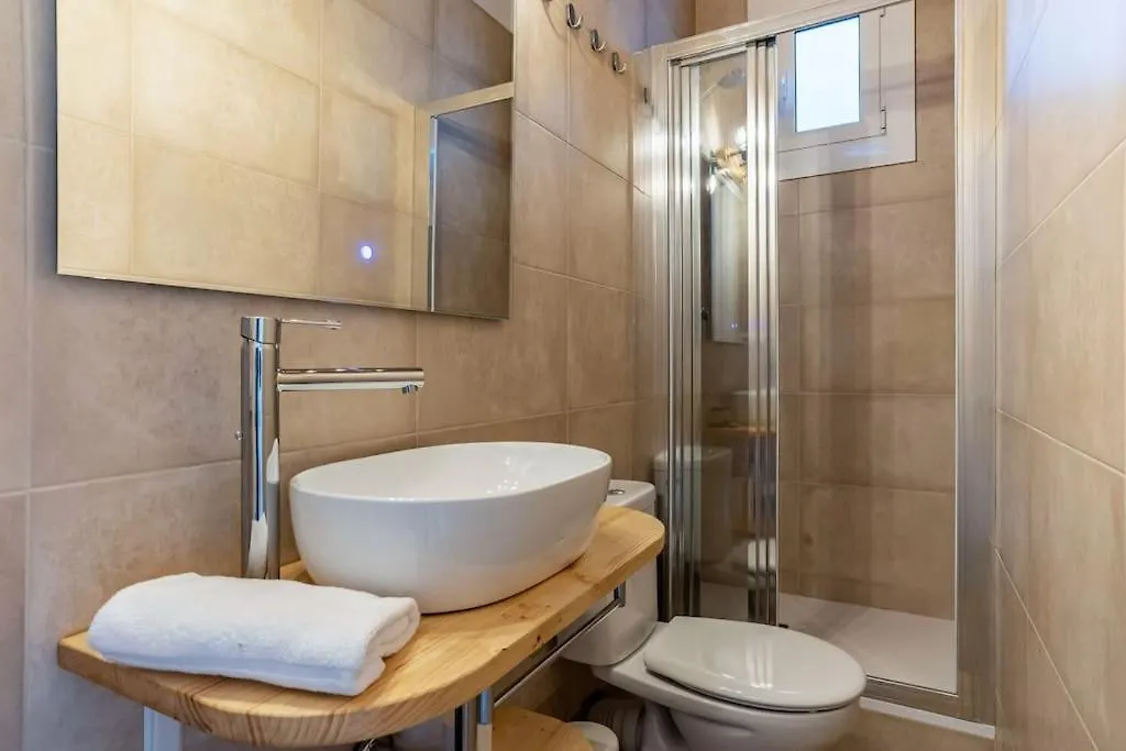 Canela Homes Barcelona Corsega 0*,  Spain